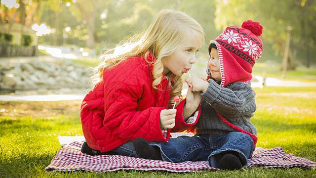 kids enjoying candy outside